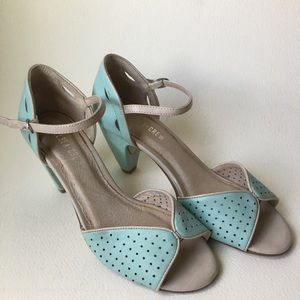 Chelsea crew mint heels sandals vintage pin up